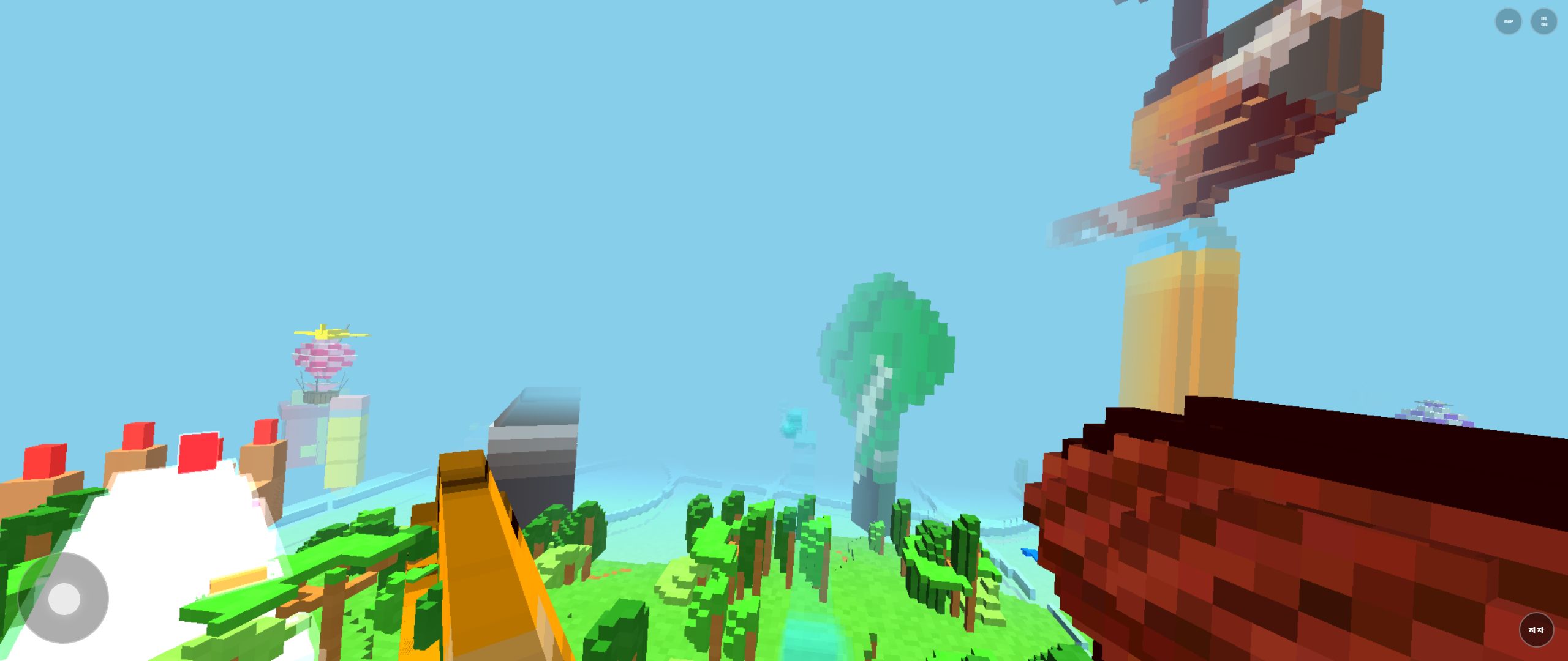 Rail Planet FoodLand gameplay showing giant voxel food objects above a bright fantasy landscape